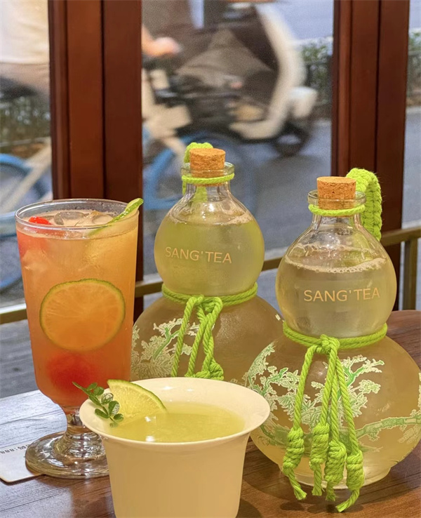 葫蘆酒瓶設(shè)計